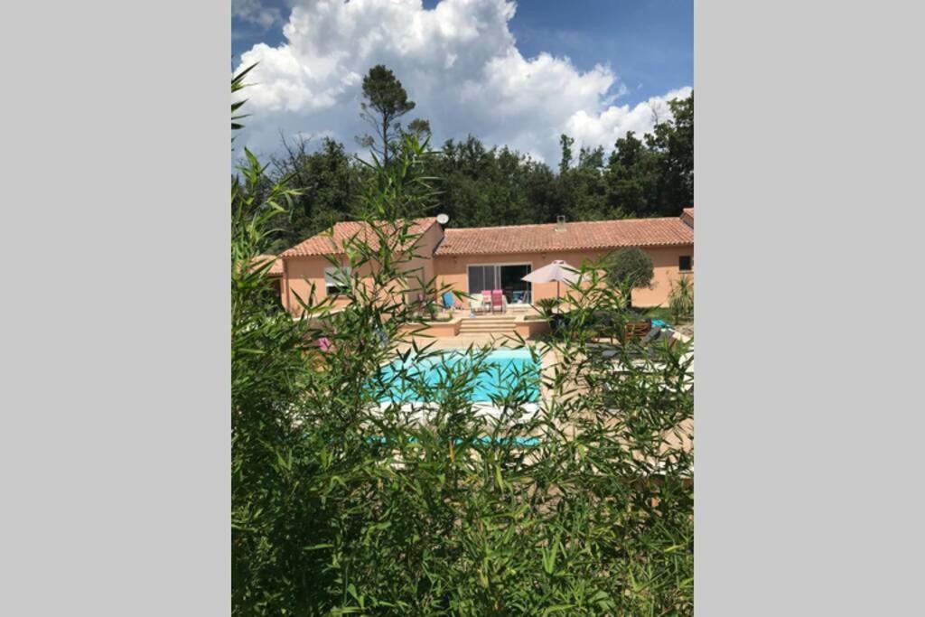 Logement Attenant A Une Villa T2 Avec Terrasse . Besse-sur-Issole Екстер'єр фото