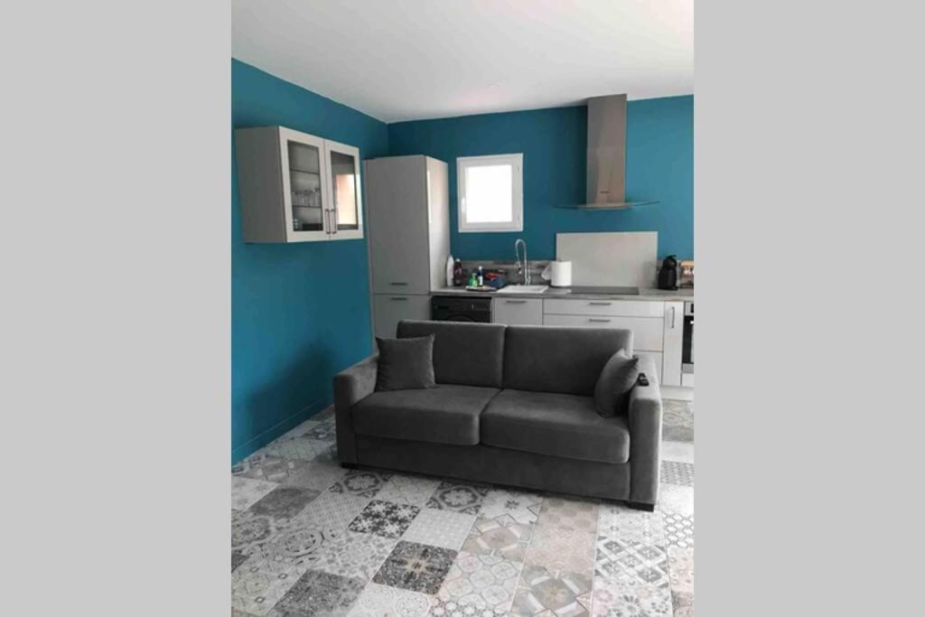 Logement Attenant A Une Villa T2 Avec Terrasse . Besse-sur-Issole Екстер'єр фото
